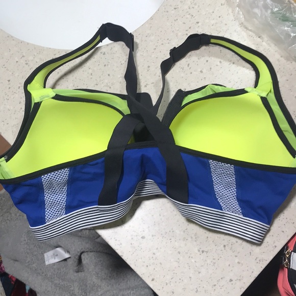 Victoria secret VSX sport sports bra - Picture 3 of 4